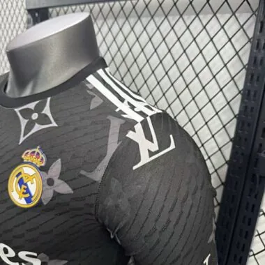 25-26 Real Madrid x LV Black Special Player Version Shirt Soccer AAAAJersey Yupoo