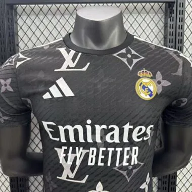 25-26 Real Madrid x LV Black Special Player Version Shirt Soccer AAAAJersey Yupoo