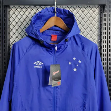2017 Windbreaker Cruzeiro Blue