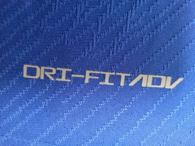 25-26 PSG Blauw poloshirt, spelersversie, voetbal