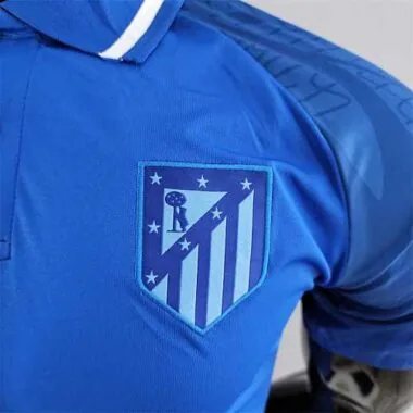 Polo azul del Atlético de Madrid 22-23