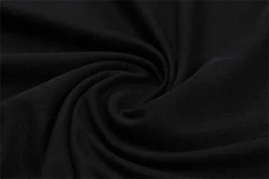 Polo del Barcelona, negro con el logotipo morado