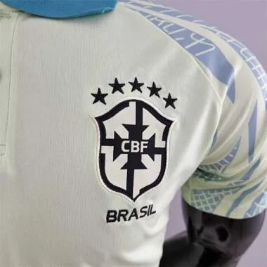 POLO verde claro de Brasil 2022