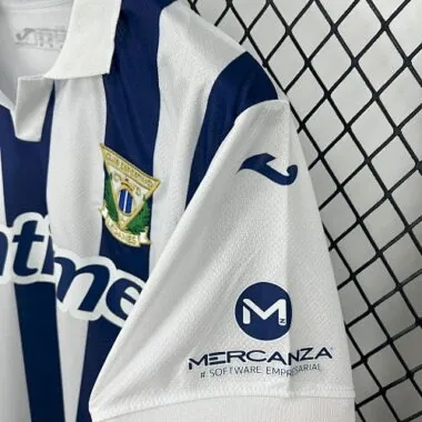 Camisola de futebol do Leganés (25-26), equipamento de casa
