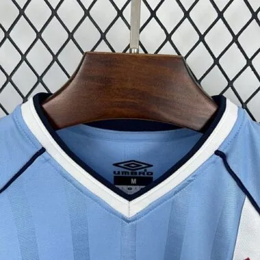 01-02 Maglia vintage della Celta de Vigo, divisa da casa in stile retrò