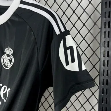 25-26 Real Madrid Black Training Kit Soccer