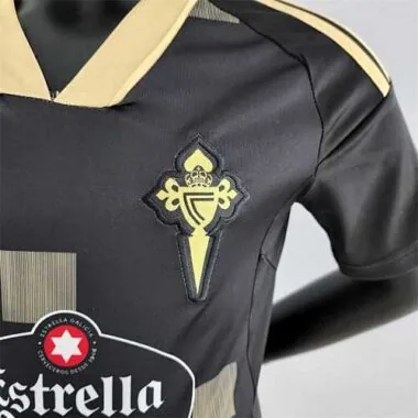 22-23 Celta away kids kit