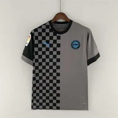 22-23 Alaves third away