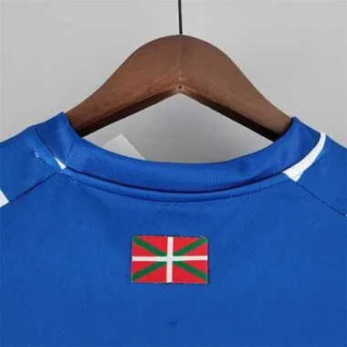 22-23 Alaves home