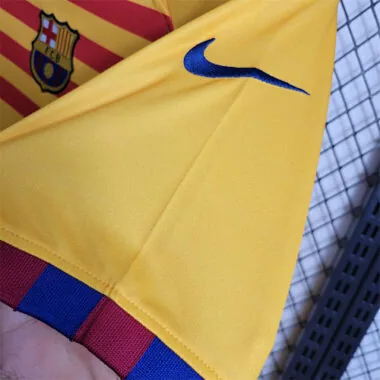 22-23 Barcelona fourth away