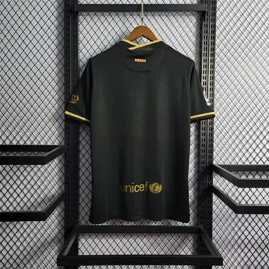 20-21 Barcelona third away