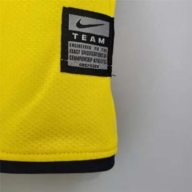 08-09 Barcelona away