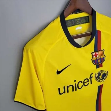 08-09 Barcelona away