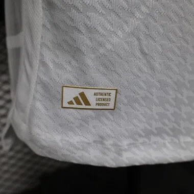 24-25 Real Madrid Home Kit Player Version Shirt With All Kind of Badges Soccer