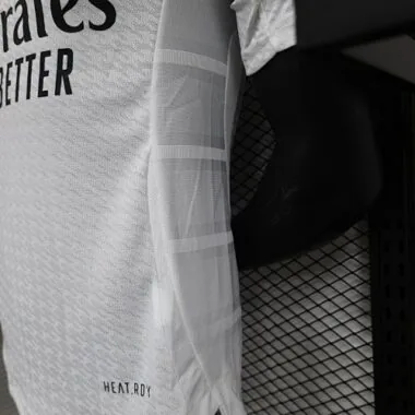 24-25 Real Madrid Home Kit Player Version Shirt With All Kind of Badges Soccer