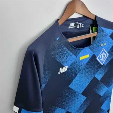22-23 Dynamo Kyiv away