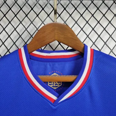 Camisola da Seleção Feminina de Futebol da França para 2024