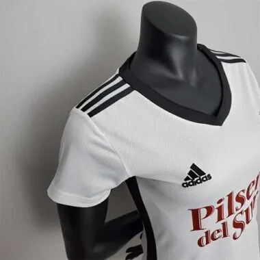 22-23 Colo-Colo home women