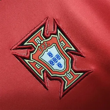 2022 Portugal weoman home