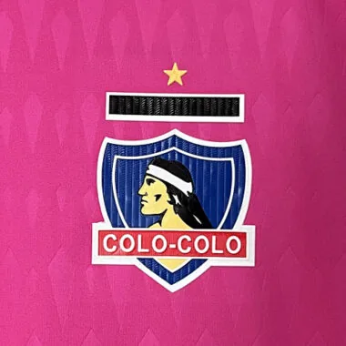 24-25 Colo Colo-doelman, roze voetbalshirt