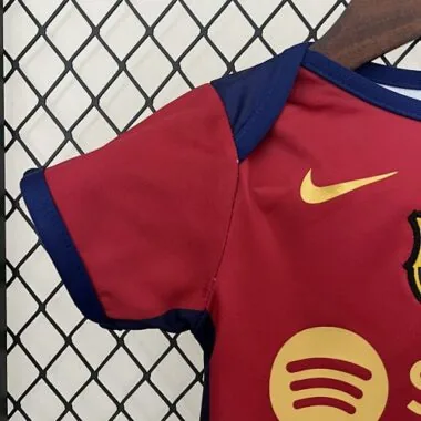 24-25 Barcelona - Equipamento de bebé para jogar em casa - O melhor