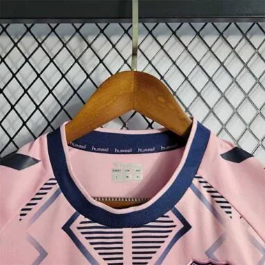 22-23 Everton away