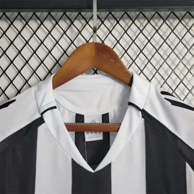 04-06 Newcastle home