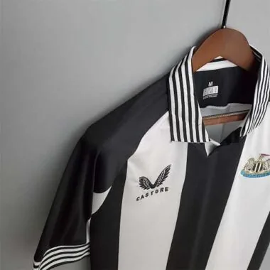 Newcastle commemorative edition whiteblack
