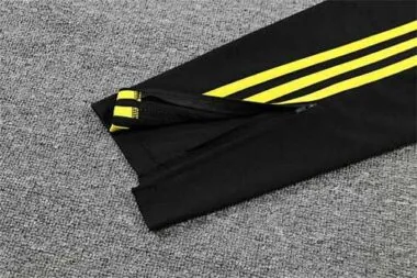 Manchester United Polo black and yellow-three sides