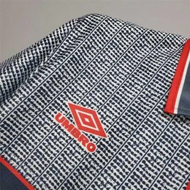 94-96 Manchester United away | 4