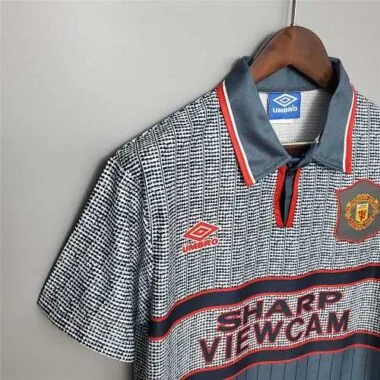 94-96 Manchester United away | 4