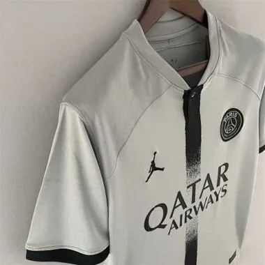 22-23 PSG away1684405160000