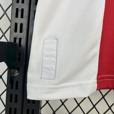 25–26 Ajax-Trikot in Rot, Sonderedition Fußball