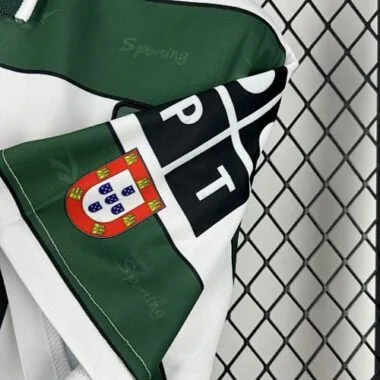 00-01 Sporting Lisbon Home Retro Kit Vintage T-Shirt Soccer