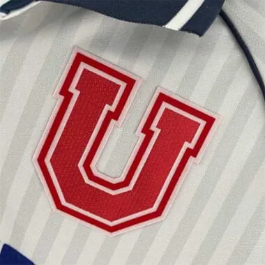 94-95 University of Chile away