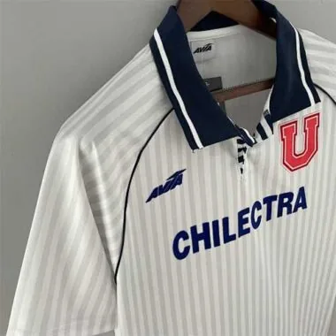94-95 University of Chile away