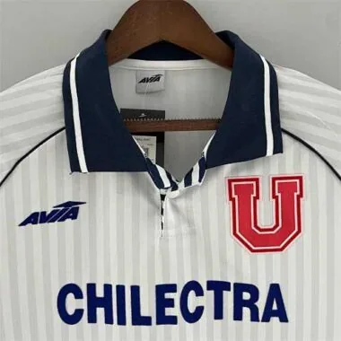 94-95 University of Chile away