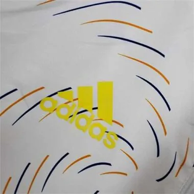 21-22 Boca Juniors white windbreaker