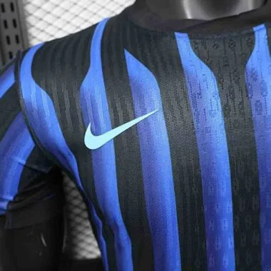Equipamento de casa do Inter de Milão 2025-2026, versão de jogador, futebol