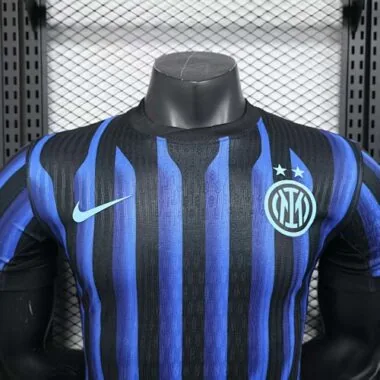 Equipamento de casa do Inter de Milão 2025-2026, versão de jogador, futebol