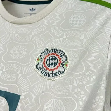 25-26 Bayern Long Sleeves Special Edition Kit Soccer T-Shirt