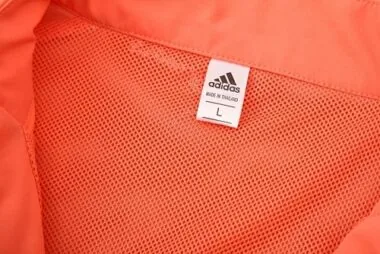 25-26 Bayern windbreaker Soccer T-Shirt