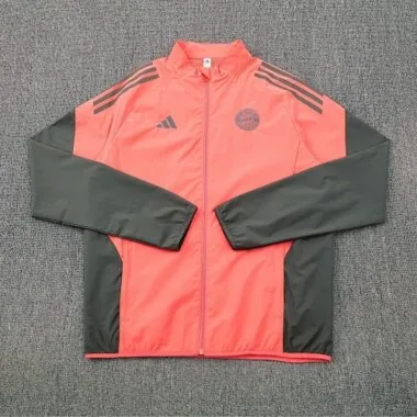 25-26 Bayern windbreaker Soccer T-Shirt