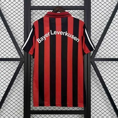 01-02 Bayern München 04 Leverkusen Thuis tenue Retro voetbal