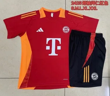 24-25 Bayern Munich Red Training Soccer AAAAJersey Yupoo