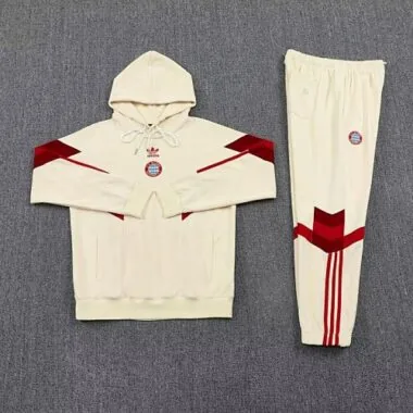 24-25 Bayern Long Sleeve Training Kit Soccer