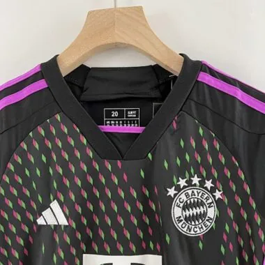 Equipamento de futebol barato do Bayern de Munique para crianças, tamanhos 16-28, para jogos fora de casa, 23-24