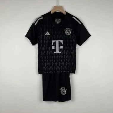 23-24 Kids Goalkeeper Bayern Munich Size 16-28