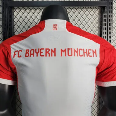 23-24 Bayern home player version