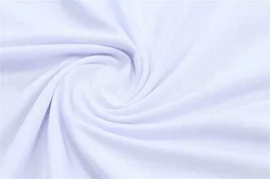Polo Bayern branco com logótipo vermelho